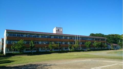 中学校　佐倉市立臼井西中学校（中学校）まで474m