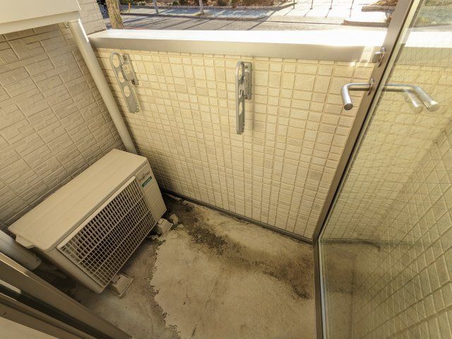 バルコニー　外からの目が気にならないバルコニーで洗濯物が干せます