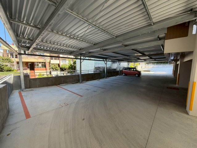 駐車場　ヴィアレ三原（ＴＹ）★那覇市三原エリア