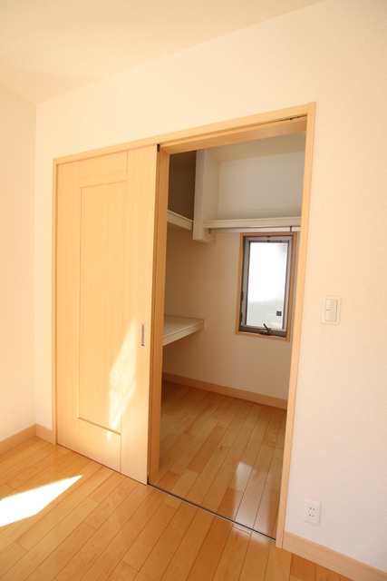 収納　ウォークインクローゼット