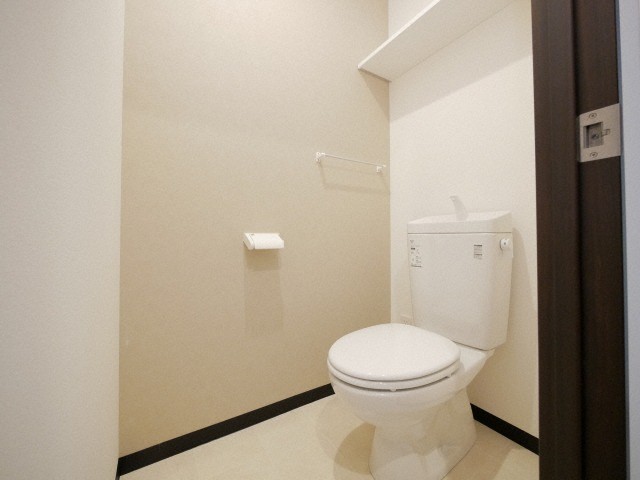 トイレ　ウォシュレット取付済みです♪