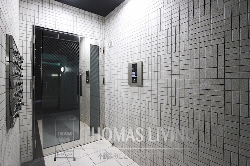 エントランス　安心と安全のオートロックです。