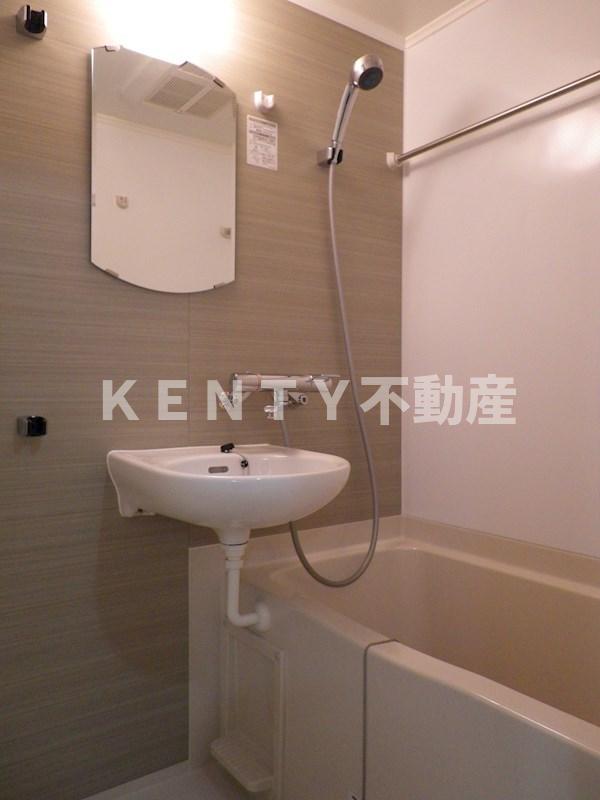 バス・シャワールーム　お風呂です