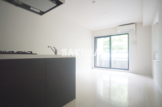 居室・リビング　使いやすい形の為、レイアウトを楽しめます♪