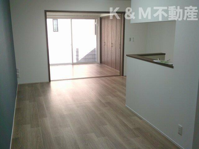 居室・リビング　ゆったり過ごせる居間です