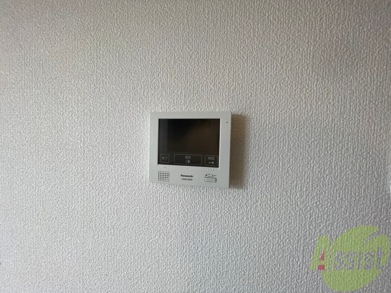 その他設備　ＴＶモニター付インターホンです。来客者の顔が見えるので安心！