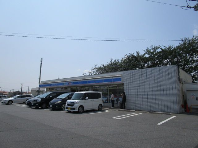 コンビニ　ローソン船橋芝山店（コンビニ）まで129m