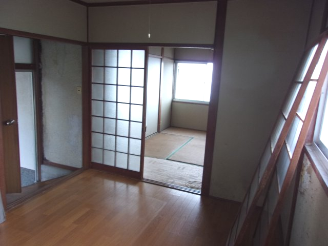 その他部屋・スペース　明るい色調の室内です