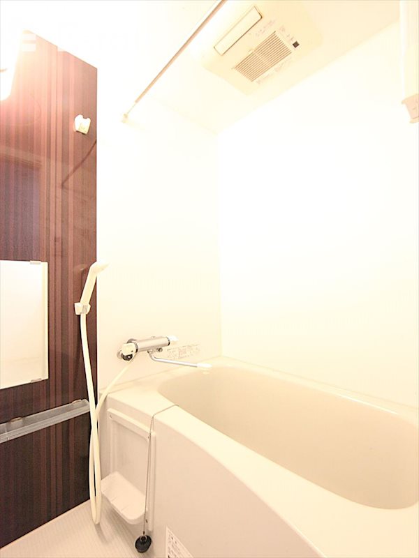 バス・シャワールーム　バスルーム