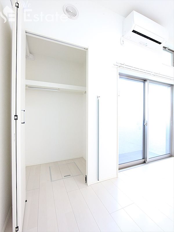 収納　クローゼット