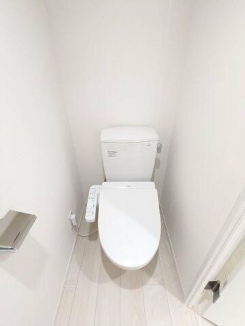 トイレ　※別部屋参考写真