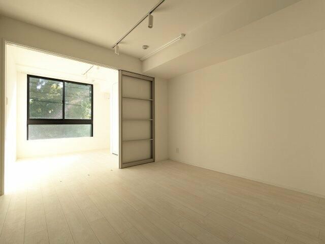 居室・リビング　※別部屋参考写真