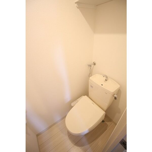 トイレ　ゆったりとした空間のトイレです