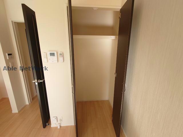 収納　同型モデル