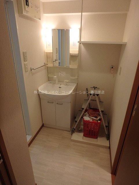 洗面設備　写真は同型タイプ