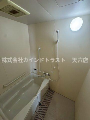 バス・シャワールーム　日々の疲れを癒すお風呂付です