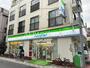 コンビニ　ファミリーマート新三河島駅前店（コンビニ）まで153m