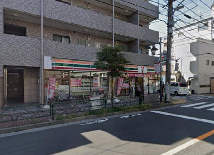 コンビニ　セブンイレブン（コンビニ）まで167m