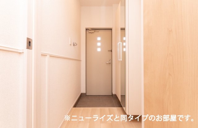 玄関　明るい玄関です