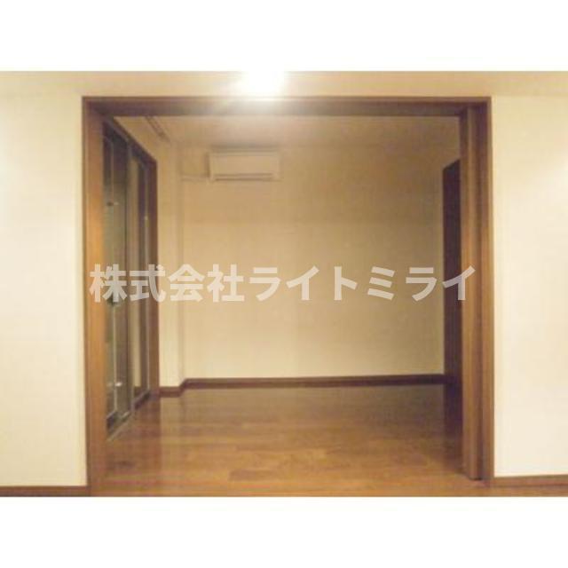 玄関　※写真は同タイプ住戸です。