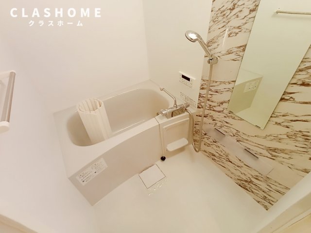 バス・シャワールーム　同物件の別部屋になります。