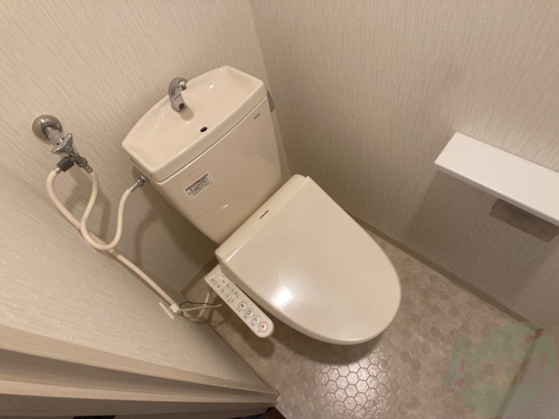 トイレ　トイレです。ウォシュレット付を探している方、おすすめです。