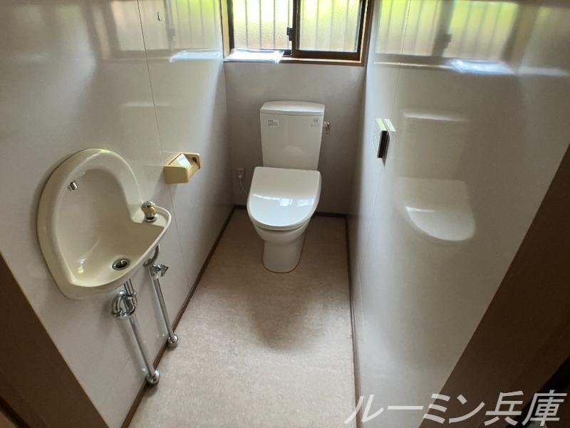 加東市天神戸建のトイレ写真