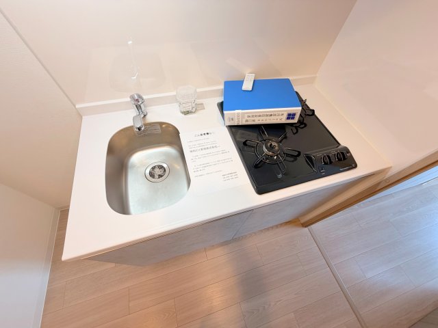 キッチン　システムキッチン：2口コンログリル