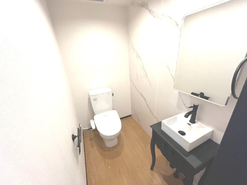 新小岩3丁目戸建のトイレ写真