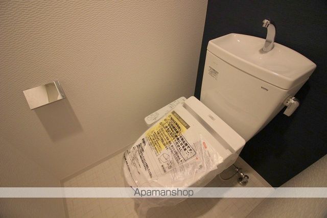 地下鉄中央線 阿波座駅 徒歩7分 15階建 築8年のトイレ写真