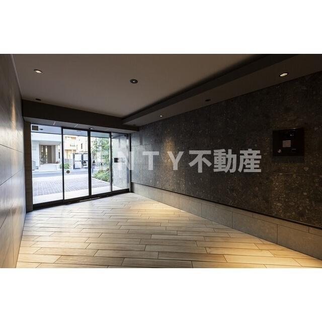 エントランス　清潔なエントランスです