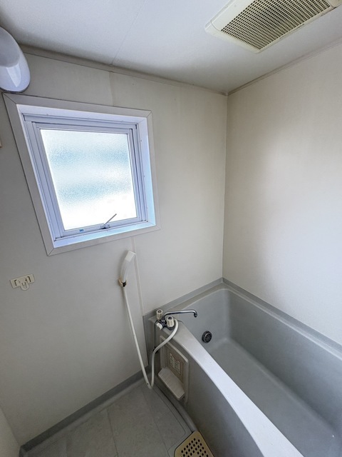 バス・シャワールーム　別部屋参考写真