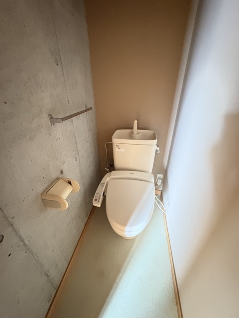 トイレ　別部屋参考写真