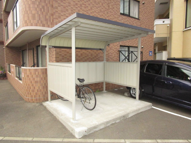 地下鉄東豊線 北１３条東駅 徒歩8分 4階建 築25年の外観写真