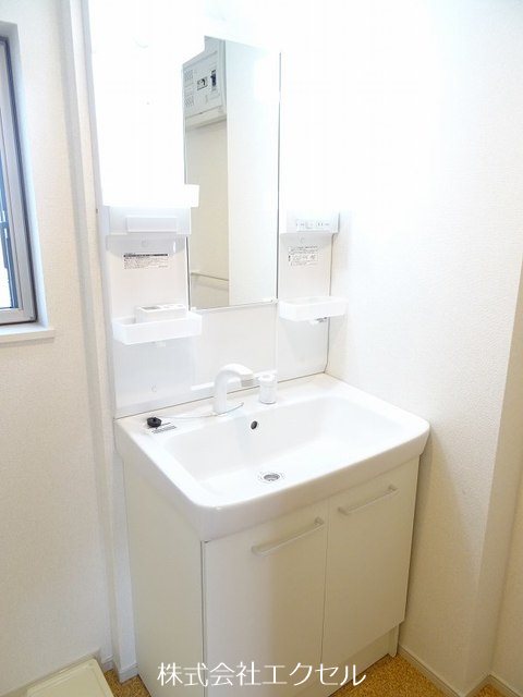 洗面設備　独立洗面台です。