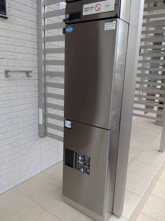 エントランス　宅配ボックス