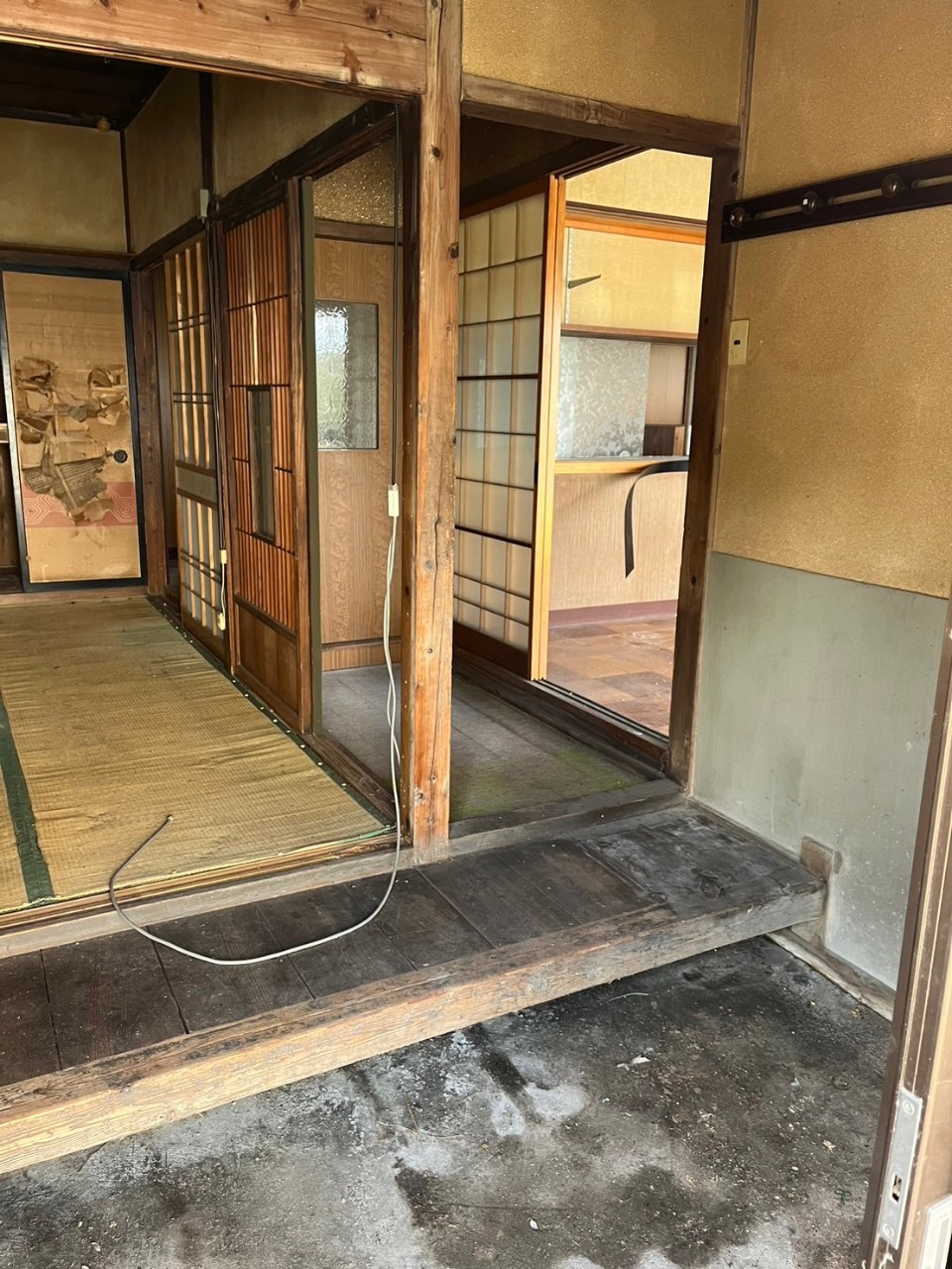 S山形県東村山郡山辺町大字山辺1372-2の玄関写真