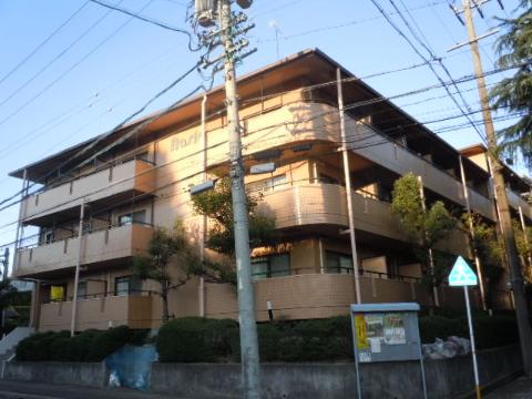 名古屋市瑞穂区岳見町のマンションの建物外観
