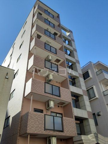 名古屋市西区那古野のマンションの建物外観