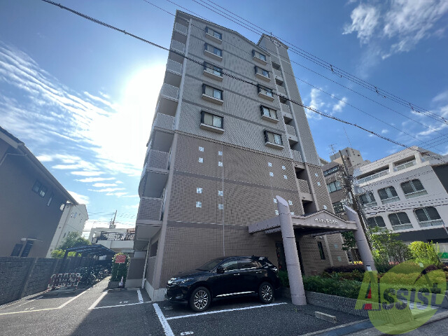 伊丹市西台のマンションの建物外観