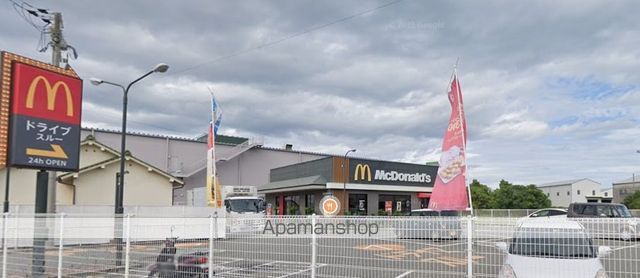 飲食店　マクドナルド ２６号島橋店（飲食店）まで417m