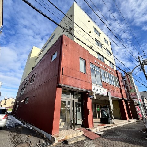 サンハイツかどやの建物外観