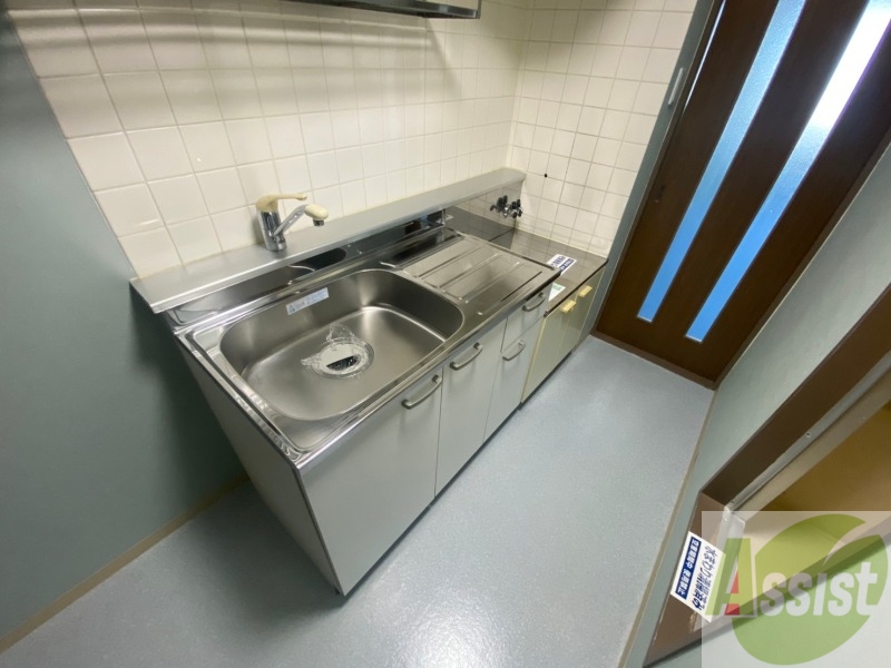 キッチン　キッチンはスペースも広々していて使いやすそうですよ！