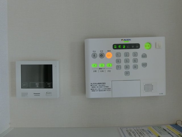 セキュリティ　イメージ301号室の写真（反転あり）