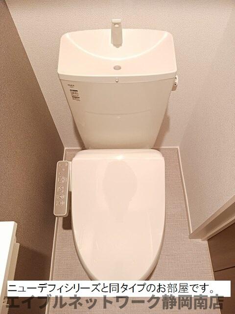 トイレ　イメージ