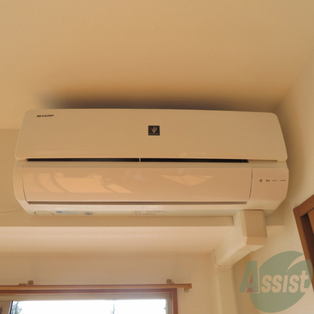 その他設備　あらかじめエアコンがついています。夏も冬も快適ですよ。