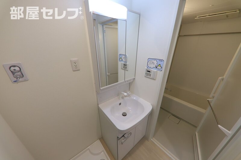 洗面設備　６０６号室写真