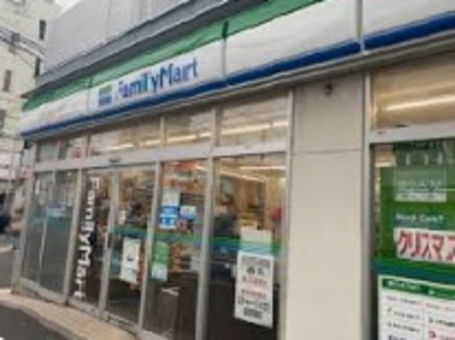 コンビニ　ファミリーマート西船四丁目店（コンビニ）まで1057m