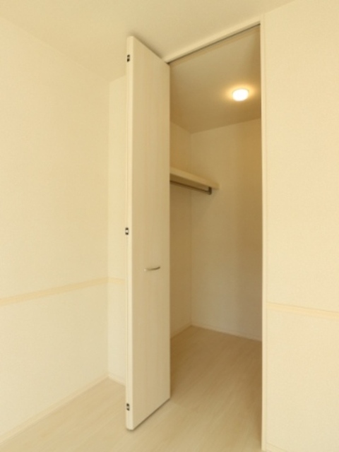 収納　南側洋室Ａ　ウォークインクローゼット