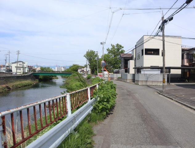 その他　前面道路（その他）まで0m